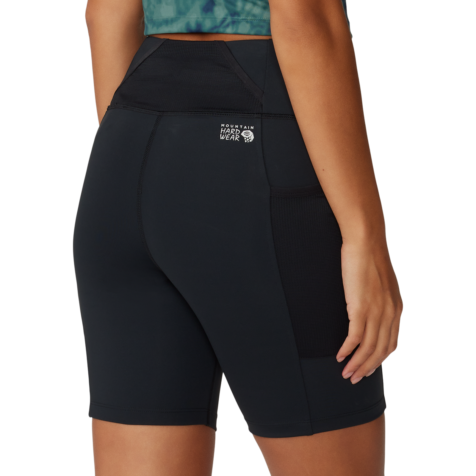 Mountain Hardwear W Yuba Trail™ Short in SCHWARZ