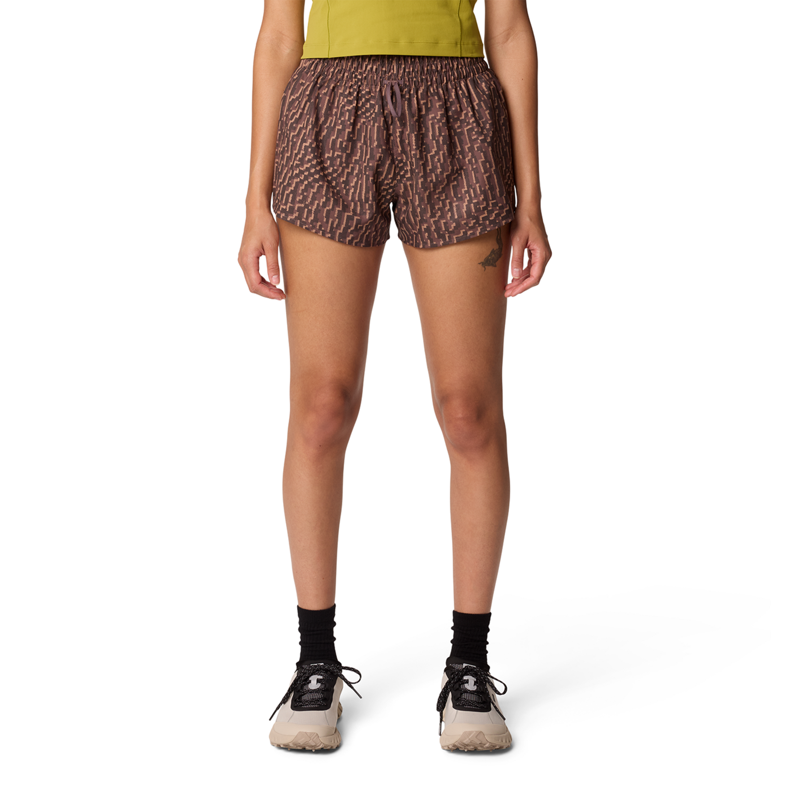 Mountain Hardwear W Shade Lite™ Short in BRAUN