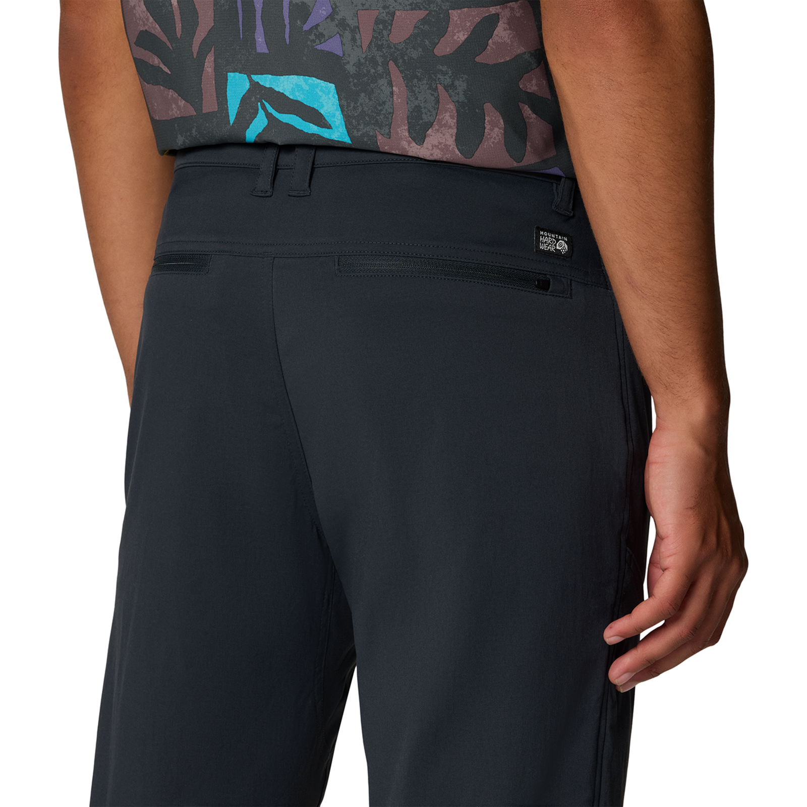 Mountain Hardwear M Hardwear AP™ Active Pant in SCHWARZ